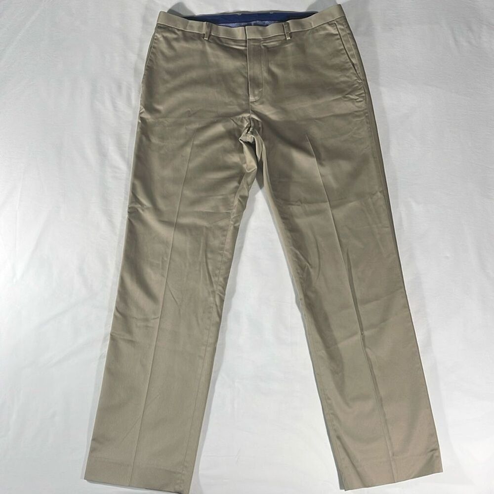 Banana Republic mens khaki Modern Slim Fit flat front chino pants - size 36x33